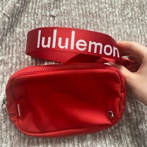 Lululemon educator belt bag